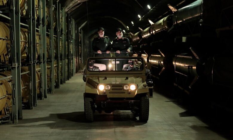 سردار سلامی و سردار حاجی زاده در شهر موشکی