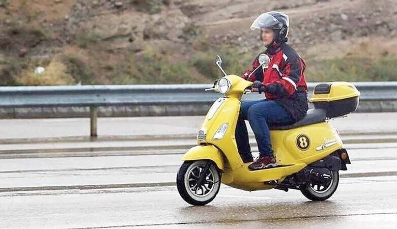 زنان و موتورسیکلت