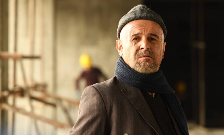 امی حیایی در قایق سواری در تهران