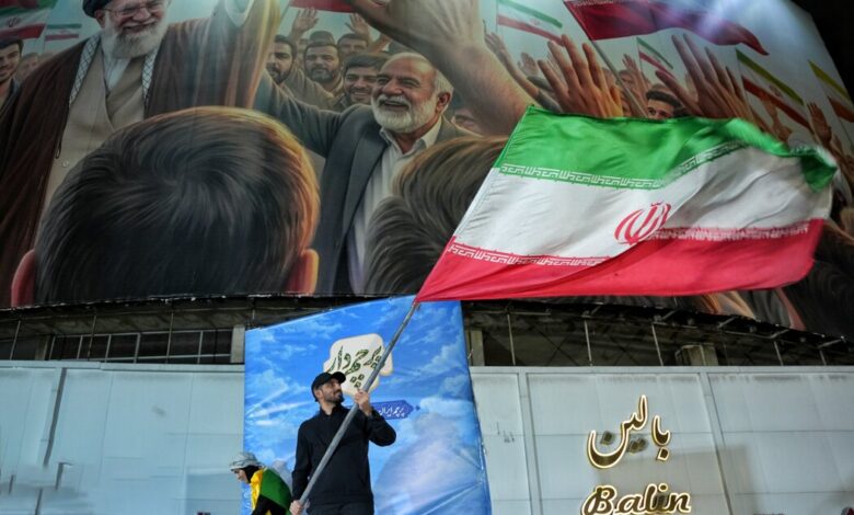 بازیکنان تیم ملی فوتبال در میدان ولیعصر