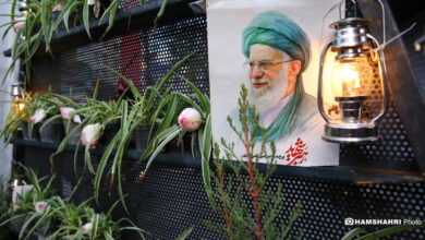 تجمع کارگران روبروی بیت رهبر شهید