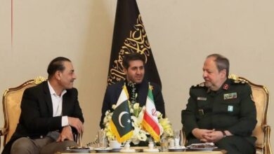 سرپرست وزارت دفاع و پشتیبانی نیروهای مسلح در دیدار با فرمانده ارتش پاکستان