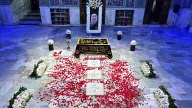 مزار رهبر شهید