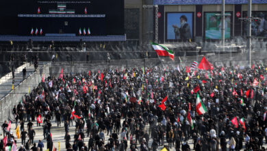 وداع مردم با آقای شهید در مصلی تهران